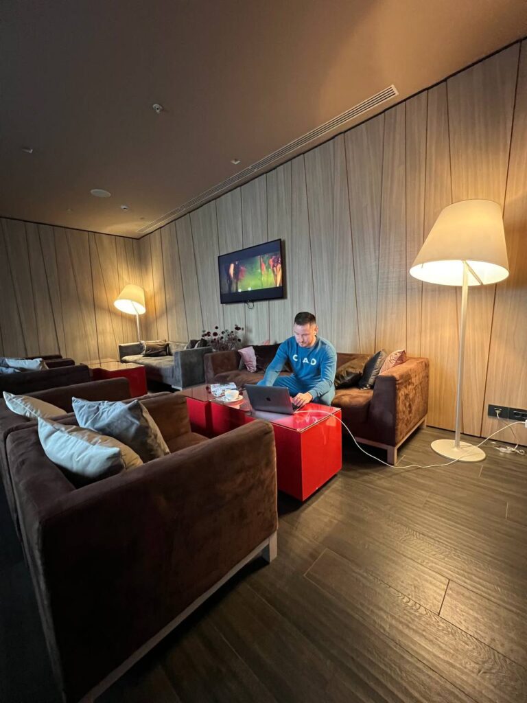 Путешествия, минимализм и сетевой маркетинг: путь к свободе